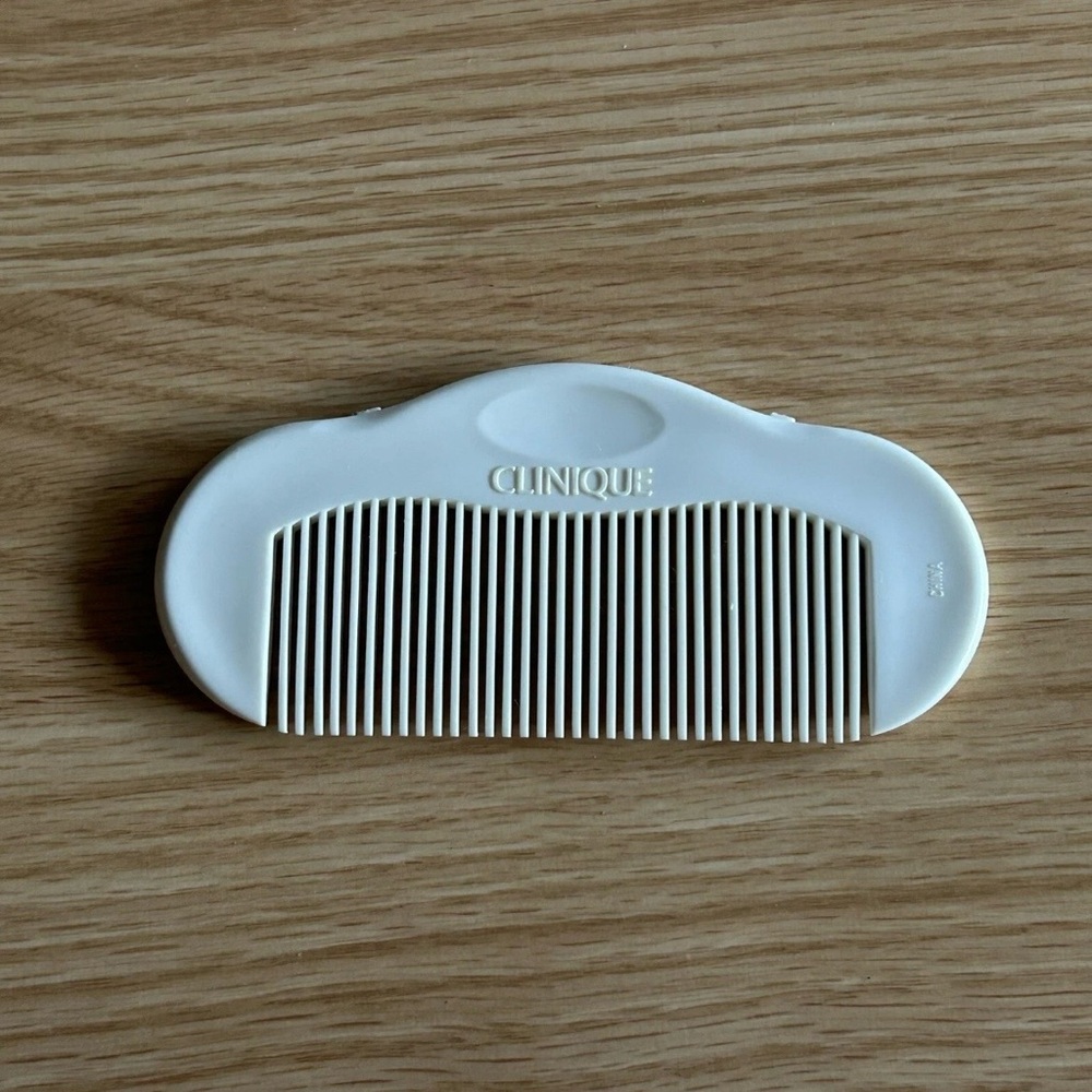Vintage Clinique Detangling White Plastic Comb